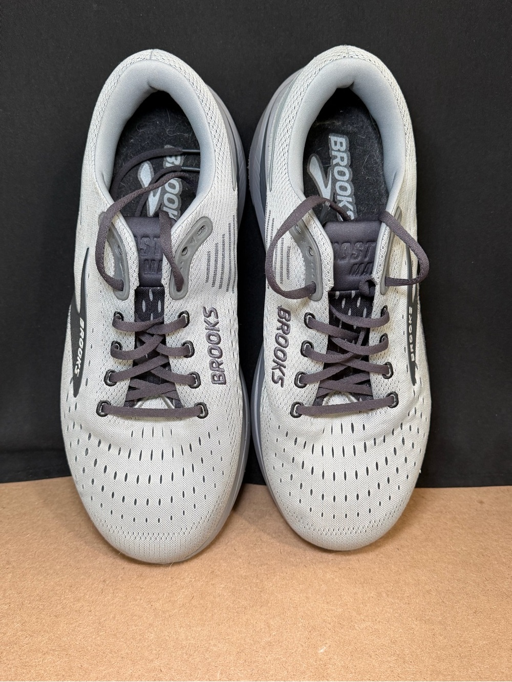 Brooks Ghost Max 3 Men's Size 13 4E (X-Wide) Primer Grey/Ebony Running Shoes